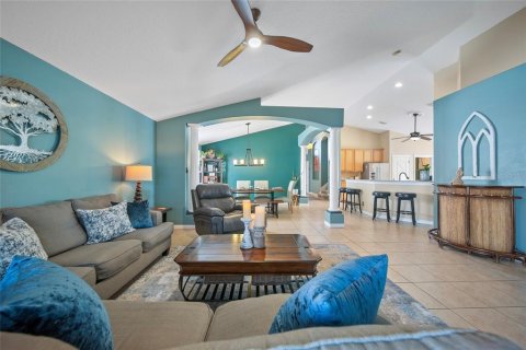 Villa ou maison à vendre à Zephyrhills, Floride: 4 chambres, 215.72 m2 № 1677782 - photo 14