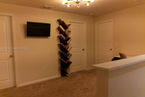 Condo in Stuart, Florida, 3 bedrooms  № 1874450 - photo 6