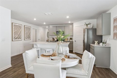 Casa en venta en Lake Wales, Florida, 5 dormitorios, 158.68 m2 № 2258380 - foto 8