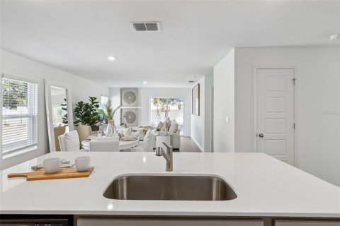 Casa en venta en Lake Wales, Florida, 5 dormitorios, 158.68 m2 № 2258380 - foto 15