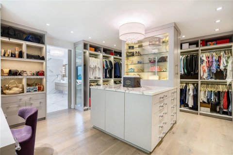 Купить виллу или дом в Норт-Майами, Флорида 6 спален, 534.19м2, № 2006180 - фото 16