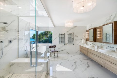 Купить виллу или дом в Норт-Майами, Флорида 6 спален, 534.19м2, № 2006180 - фото 19