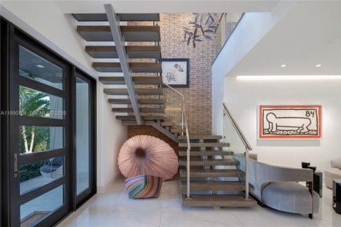 Купить виллу или дом в Норт-Майами, Флорида 6 спален, 534.19м2, № 2006180 - фото 6