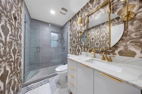 House in Miami, Florida 4 bedrooms, 148.27 sq.m. № 1893142 - photo 27