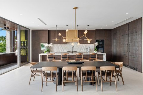 Villa ou maison à vendre à Miami Beach, Floride: 6 chambres, 567.54 m2 № 2089385 - photo 10