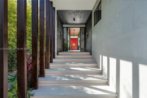 Villa ou maison à vendre à Miami Beach, Floride: 6 chambres, 567.54 m2 № 2089385 - photo 18
