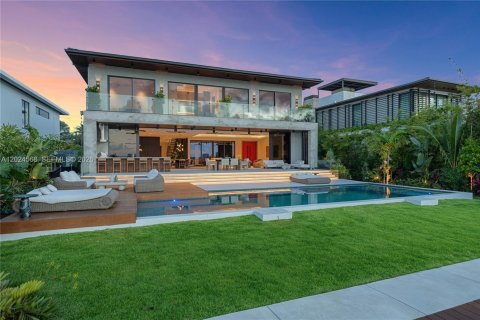 Villa ou maison à vendre à Miami Beach, Floride: 6 chambres, 567.54 m2 № 2089385 - photo 30