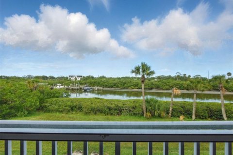 Condo in New Smyrna Beach, Florida, 2 bedrooms  № 1791528 - photo 25