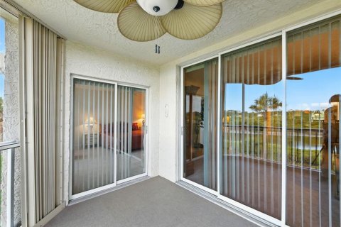 Condo in New Smyrna Beach, Florida, 2 bedrooms  № 1791528 - photo 26
