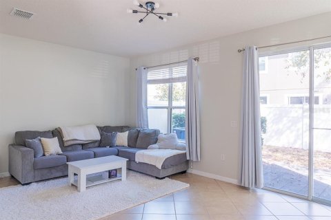 Townhouse in Orlando, Florida 3 bedrooms, 161.84 sq.m. № 1569910 - photo 7