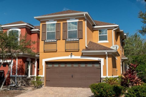 Townhouse in Orlando, Florida 3 bedrooms, 161.84 sq.m. № 1569910 - photo 1