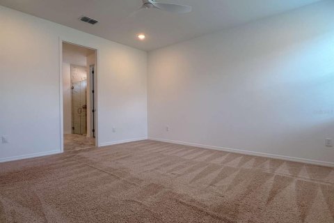 House in Clermont, Florida 3 bedrooms, 187.76 sq.m. № 2206625 - photo 22