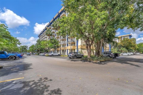 Condominio en venta en Miami, Florida, 1 dormitorio, 53.88 m2 № 2077183 - foto 25