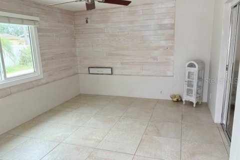 Casa en alquiler en Saint Petersburg, Florida, 2 dormitorios, 109.62 m2 № 1812673 - foto 7