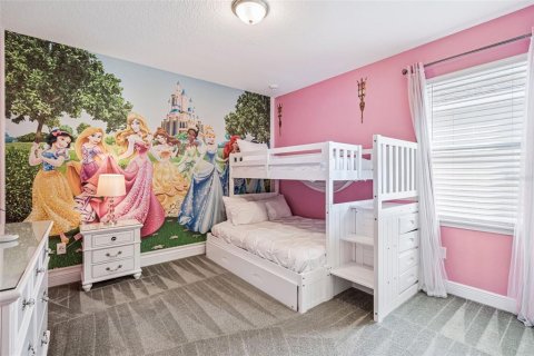 House in Kissimmee, Florida 8 bedrooms, 335.28 sq.m. № 2142425 - photo 5