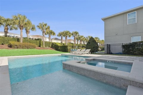 House in Kissimmee, Florida 8 bedrooms, 335.28 sq.m. № 2142425 - photo 15