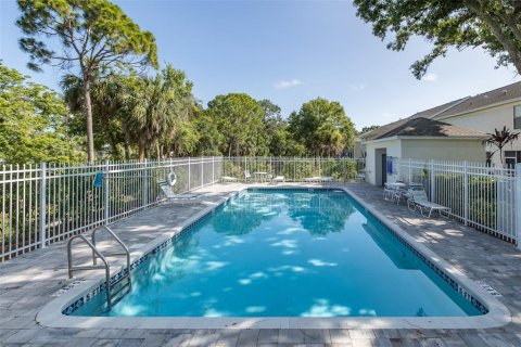 Townhouse in Largo, Florida 2 bedrooms, 105.26 sq.m. № 1771502 - photo 4