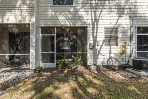 Townhouse in Largo, Florida 2 bedrooms, 105.26 sq.m. № 1771502 - photo 20