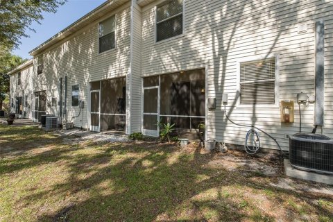 Townhouse in Largo, Florida 2 bedrooms, 105.26 sq.m. № 1771502 - photo 21