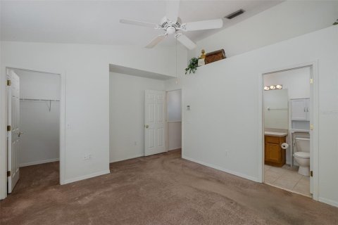 Townhouse in Largo, Florida 2 bedrooms, 105.26 sq.m. № 1771502 - photo 15