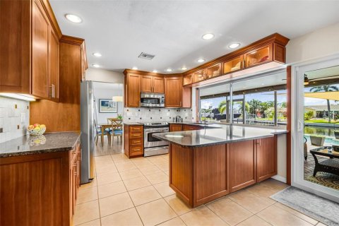 Casa en venta en Saint Petersburg, Florida, 3 dormitorios, 157.38 m2 № 1725557 - foto 16