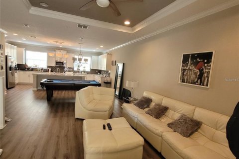 Townhouse in Lake Mary, Florida 4 bedrooms, 203.18 sq.m. № 1906085 - photo 7