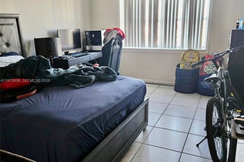 Copropriété à vendre à Sunny Isles Beach, Floride: 2 chambres, 101.64 m2 № 2033189 - photo 16