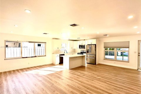 Купить виллу или дом в Холливуд, Флорида 3 спальни, 120.77м2, № 2045899 - фото 3