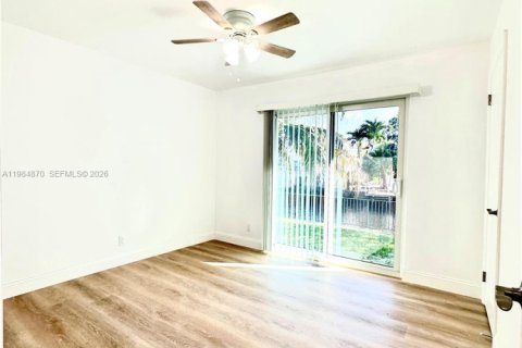 Купить виллу или дом в Холливуд, Флорида 3 спальни, 120.77м2, № 2045899 - фото 27