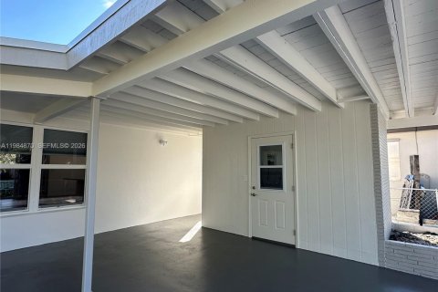 Купить виллу или дом в Холливуд, Флорида 3 спальни, 120.77м2, № 2045899 - фото 10