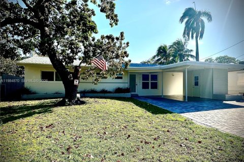 Дом в Холливуд, Флорида 3 спальни, 120.77м2 № 2045899