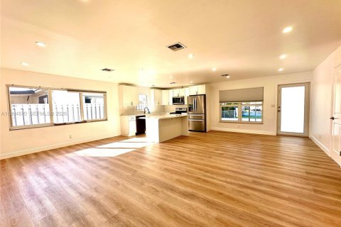 Купить виллу или дом в Холливуд, Флорида 3 спальни, 120.77м2, № 2045899 - фото 17