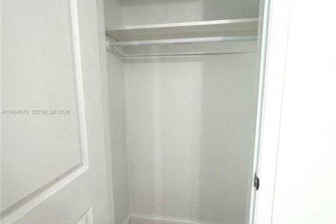 Купить виллу или дом в Холливуд, Флорида 3 спальни, 120.77м2, № 2045899 - фото 23