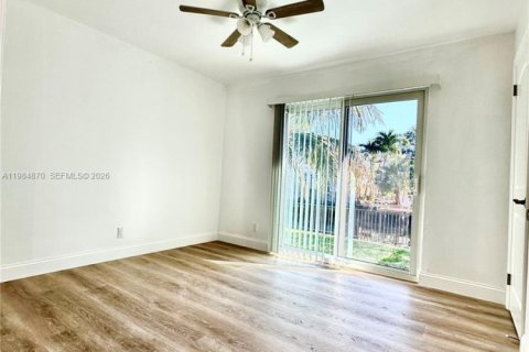 Купить виллу или дом в Холливуд, Флорида 3 спальни, 120.77м2, № 2045899 - фото 21