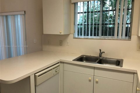 Condo in Homestead, Florida, 3 bedrooms  № 1862872 - photo 6