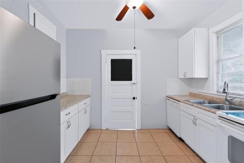 Commercial property in Clearwater, Florida 6 bedrooms, 169.08 sq.m. № 2420644 - photo 19