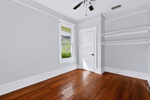 Commercial property in Clearwater, Florida 6 bedrooms, 169.08 sq.m. № 2420644 - photo 15