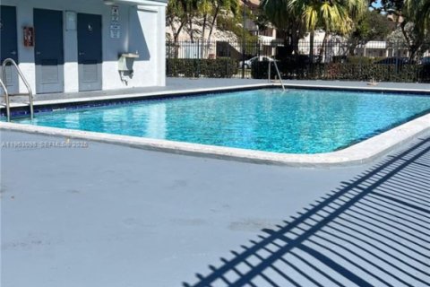 Copropriété à louer à Tamarac, Floride: 1 chambre, 76.64 m2 № 2023985 - photo 19