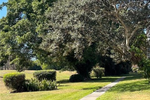 Copropriété à louer à Tamarac, Floride: 1 chambre, 76.64 m2 № 2023985 - photo 15