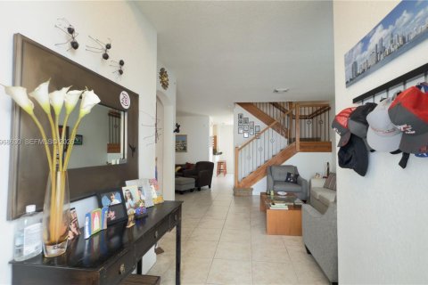 Touwnhouse à vendre à Doral, Floride: 3 chambres, 156.35 m2 № 2048316 - photo 3