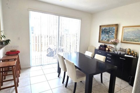 Touwnhouse à vendre à Doral, Floride: 3 chambres, 156.35 m2 № 2048316 - photo 13