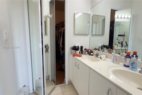 Touwnhouse à vendre à Doral, Floride: 3 chambres, 156.35 m2 № 2048316 - photo 22