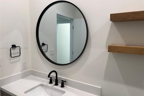 Apartamento en alquiler en Miami, Florida, 3 dormitorios, 92.9 m2 № 1991922 - foto 26