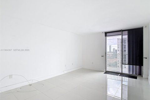 Condo in Aventura, Florida, 2 bedrooms  № 2026761 - photo 30
