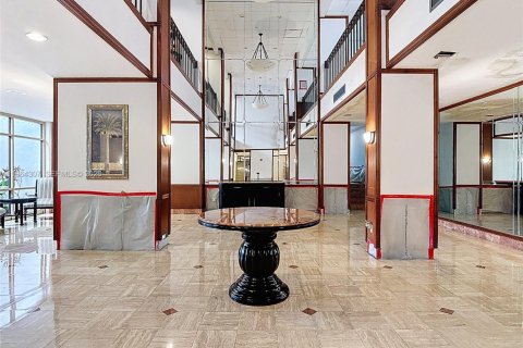 Condo in Aventura, Florida, 2 bedrooms  № 2026761 - photo 13