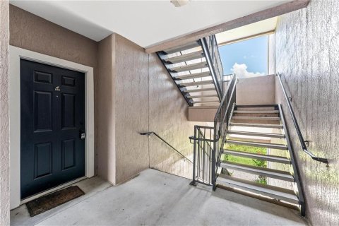 Condominio en alquiler en Orlando, Florida, 3 dormitorios, 128.86 m2 № 2113464 - foto 3