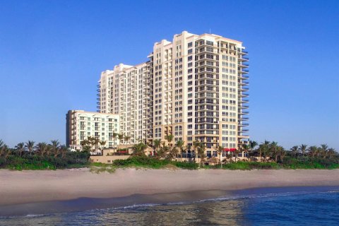 Condo in Riviera Beach, Florida, 3 bedrooms  № 2158322