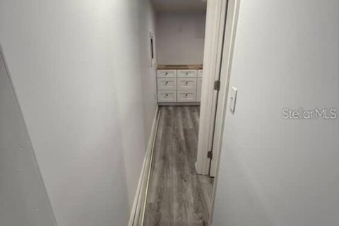 Снять в аренду квартиру в Тампа, Флорида 1 комната, 173.17м2, № 2233922 - фото 4