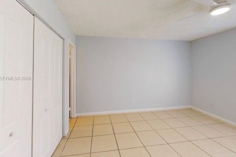 House in Miramar, Florida 2 bedrooms, 104.52 sq.m. № 2089882 - photo 7