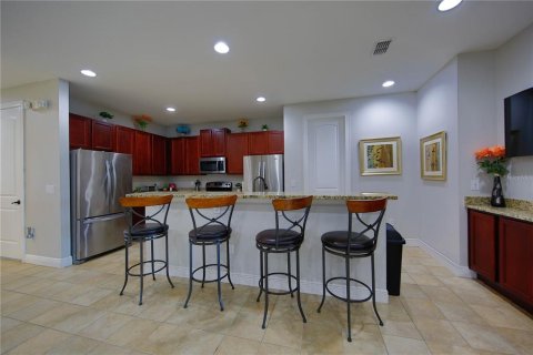 Casa en venta en Kissimmee, Florida, 10 dormitorios, 437.29 m2 № 1590123 - foto 2